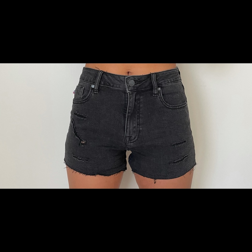 Vigos black jean shorts